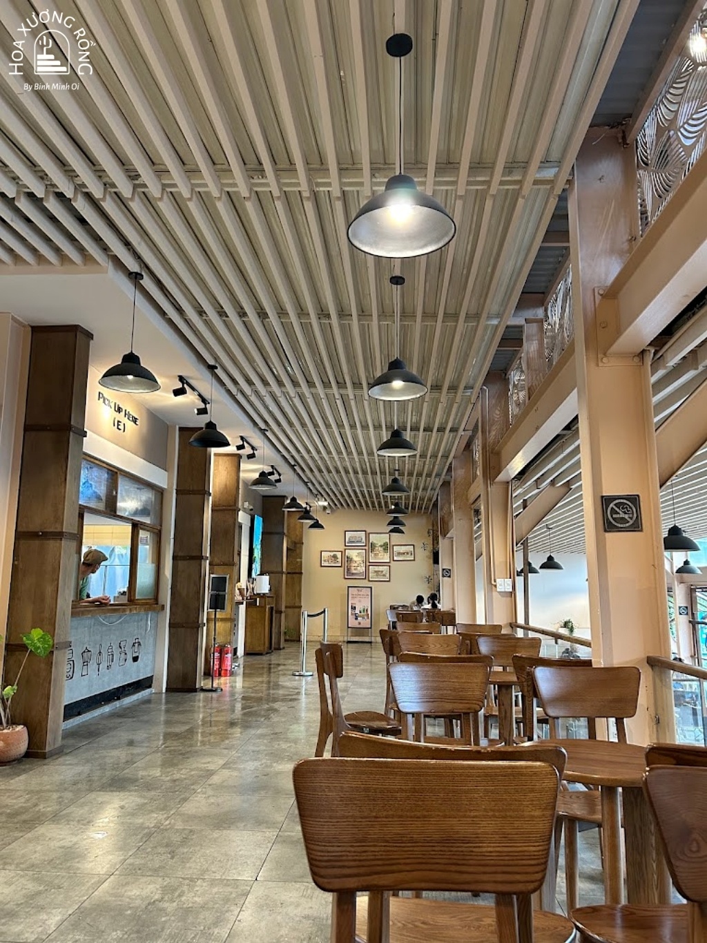 Không gian đẹp và gần gũi tại Phê La Đà Lạt