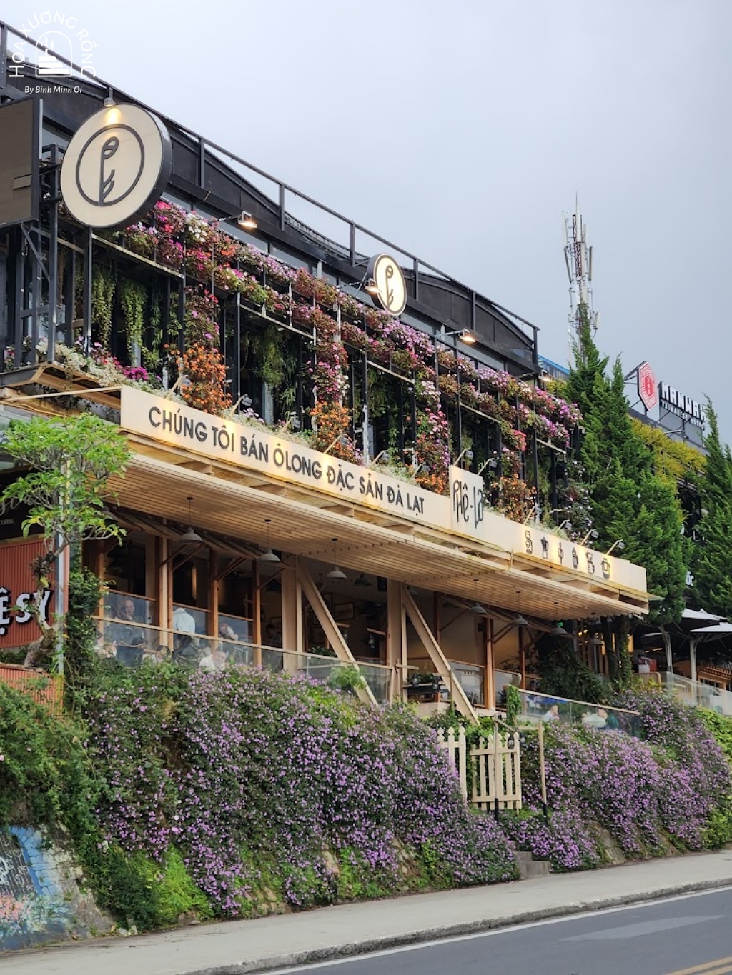 Quán cafe Phê La Đà Lạt