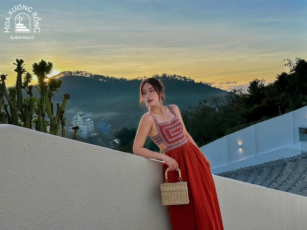 Hoa Xương Rồng có vị trí tuyệt vời để ngắm khung cảnh bình minh tuyệt đẹp