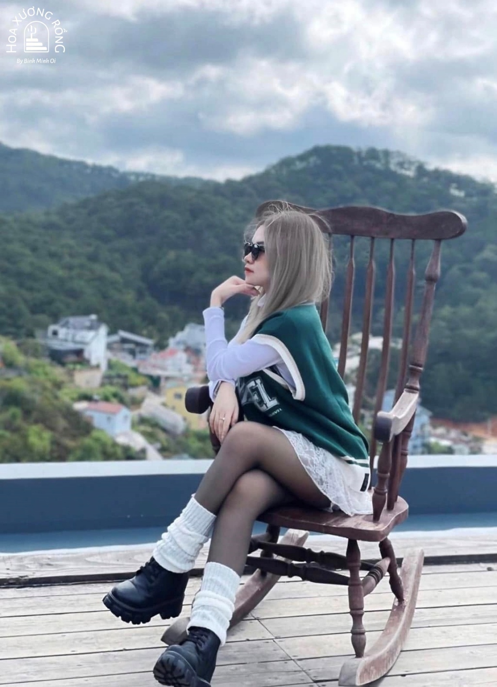 Ngắm view rừng thông, thung lũng từ Tiệm cà phê Bình Minh Ơi